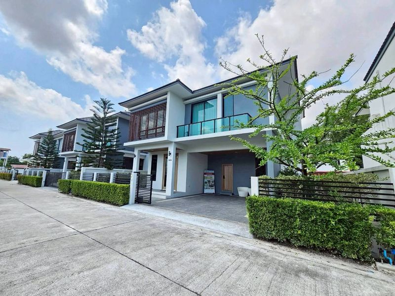Detached House 2-Story 4 Bed, 4 Bath 57.5 SQW.@ Huai Yai Soi K9