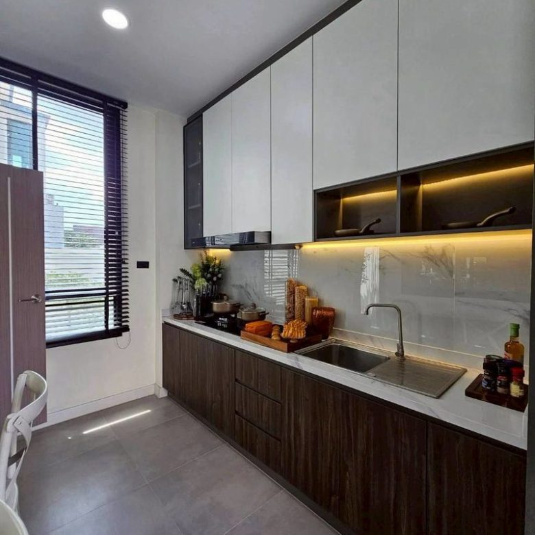 Detached House 2-Story 4 Bed, 4 Bath 57.5 SQW.@ Huai Yai Soi K9