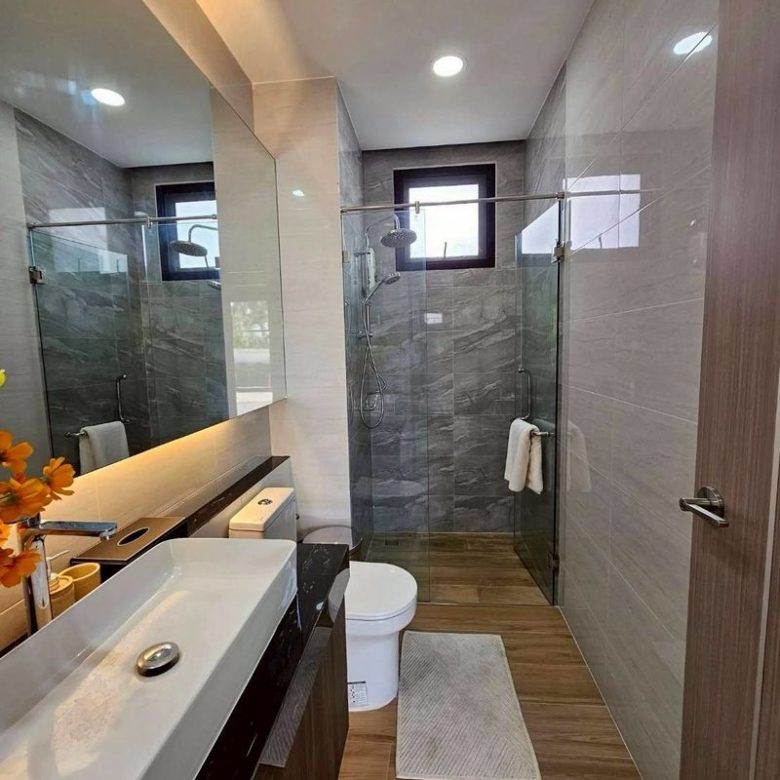 Detached House 2-Story 4 Bed, 4 Bath 57.5 SQW.@ Huai Yai Soi K9