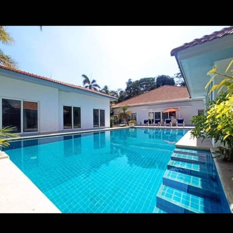 For Sale/Rent: At Majestic Residence @ Pratumnak Hill