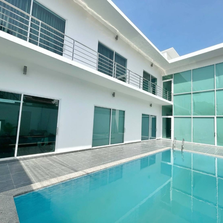 New modern Pool Villa 6 Bed, 7 Bath 80.5 SQW. @ Pratumnak Hill