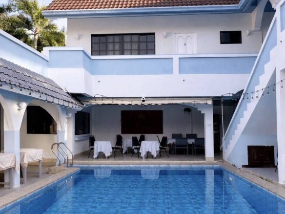 Guest House For Business 12 Beds, 13 Bath 129 SQW. @Soi Bongkot