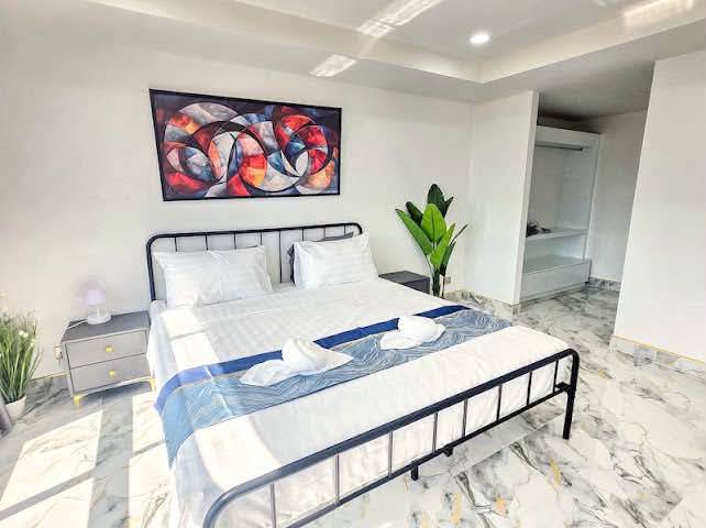 For Sale: DUPLEX PENTHOUSE OCEAN PEARL @ Pratumnak Hill
