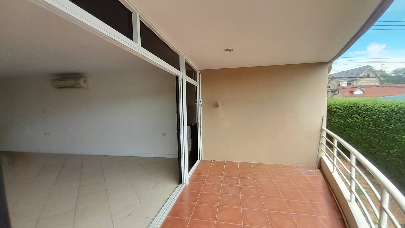 For Sale: Condo Executive Residence 4 @ Pratumnak hill