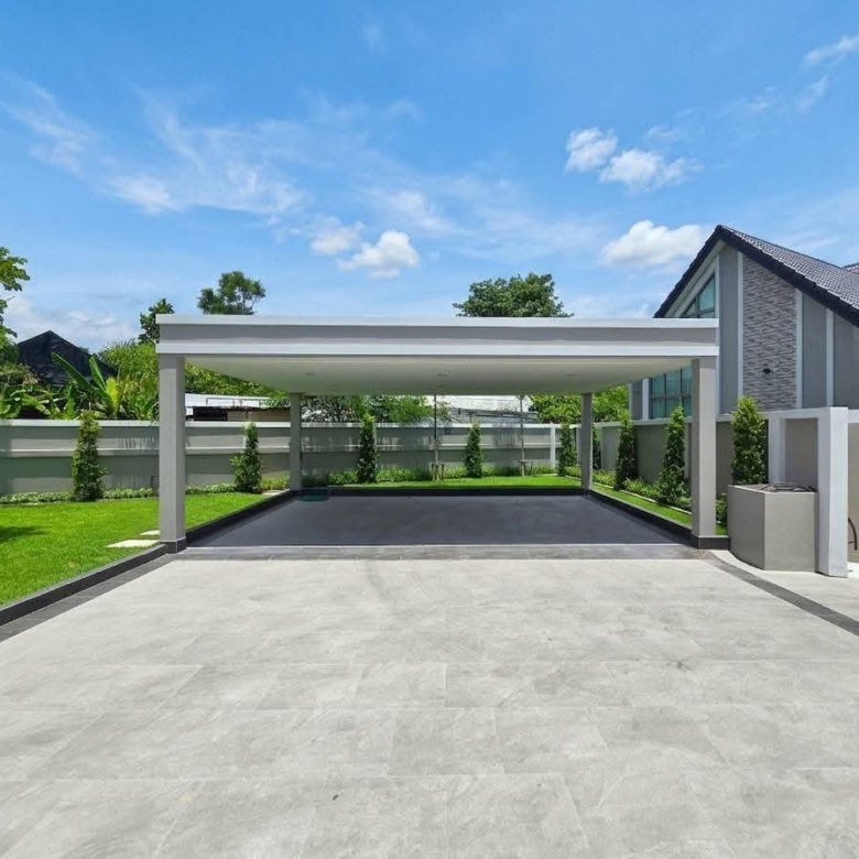 For Sale : (Pre-sale): Luxury Pool Villa @ Soi Chaipornvithi 22, Pornpraphanimit 19
