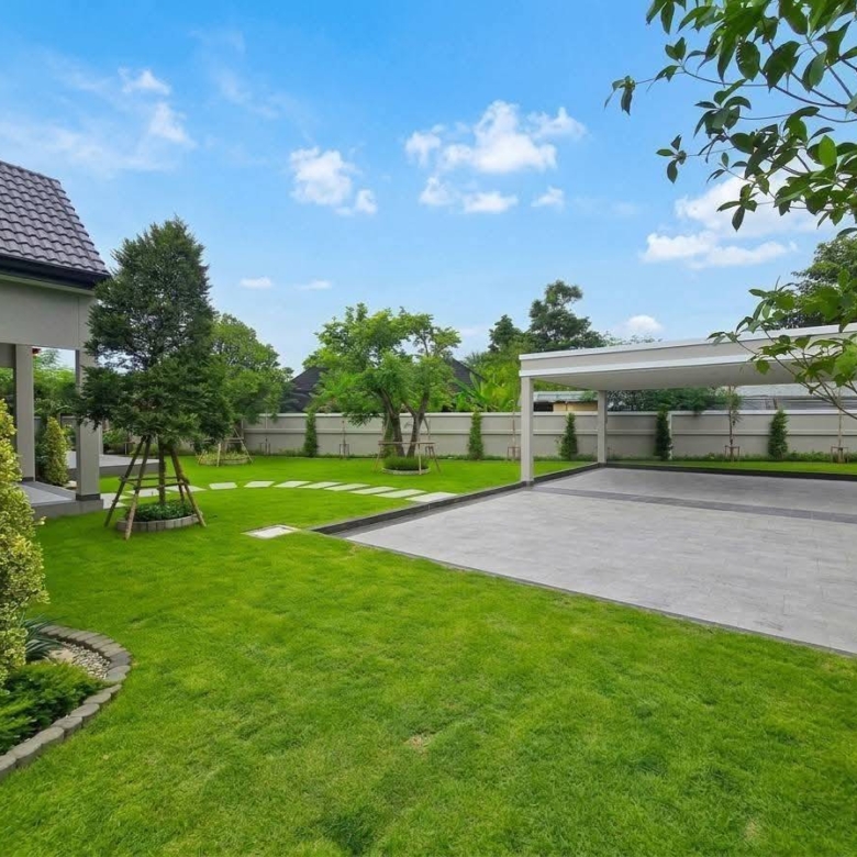 For Sale : (Pre-sale): Luxury Pool Villa @ Soi Chaipornvithi 22, Pornpraphanimit 19