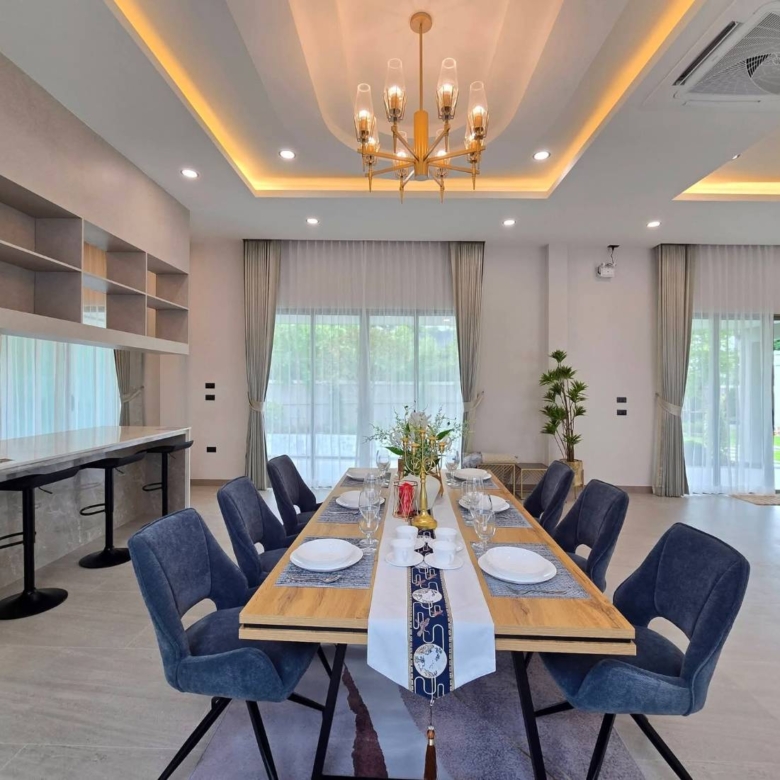 For Sale : (Pre-sale): Luxury Pool Villa @ Soi Chaipornvithi 22, Pornpraphanimit 19