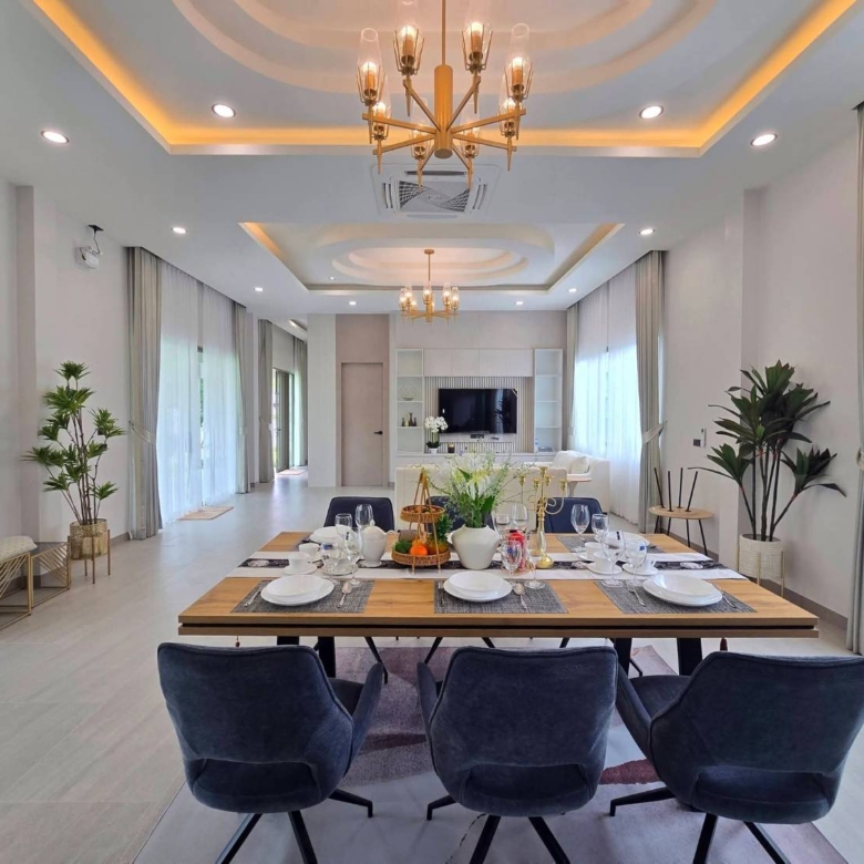 For Sale : (Pre-sale): Luxury Pool Villa @ Soi Chaipornvithi 22, Pornpraphanimit 19