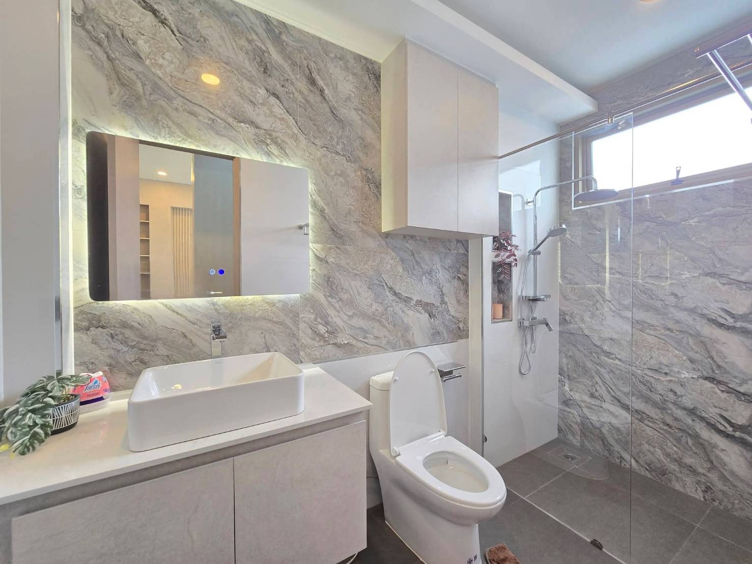 For Sale : (Pre-sale): Luxury Pool Villa @ Soi Chaipornvithi 22, Pornpraphanimit 19