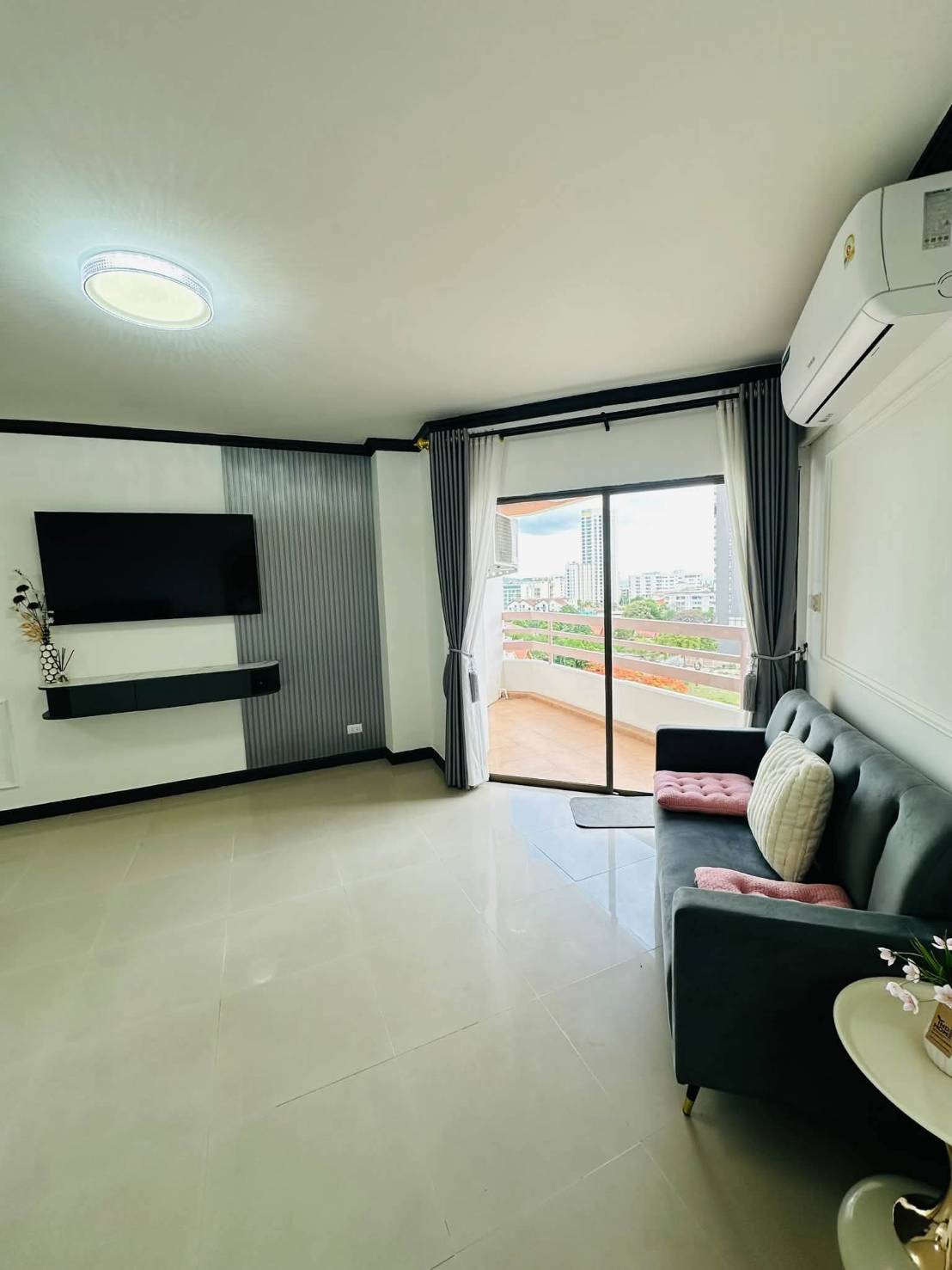 For Sale : Kiang Talay Condotel Sea view @ Pratumnak Hill