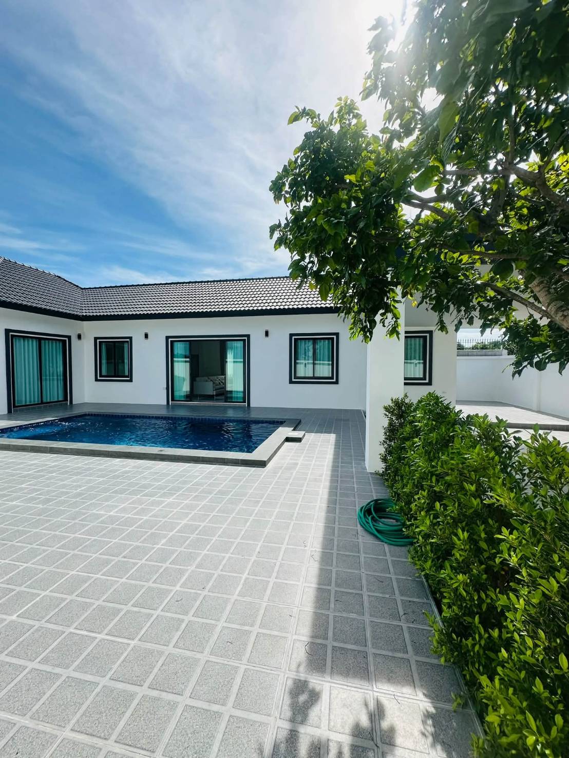 For Sale :Brand new corner pool villa @ Thung Klom-Tal Man
