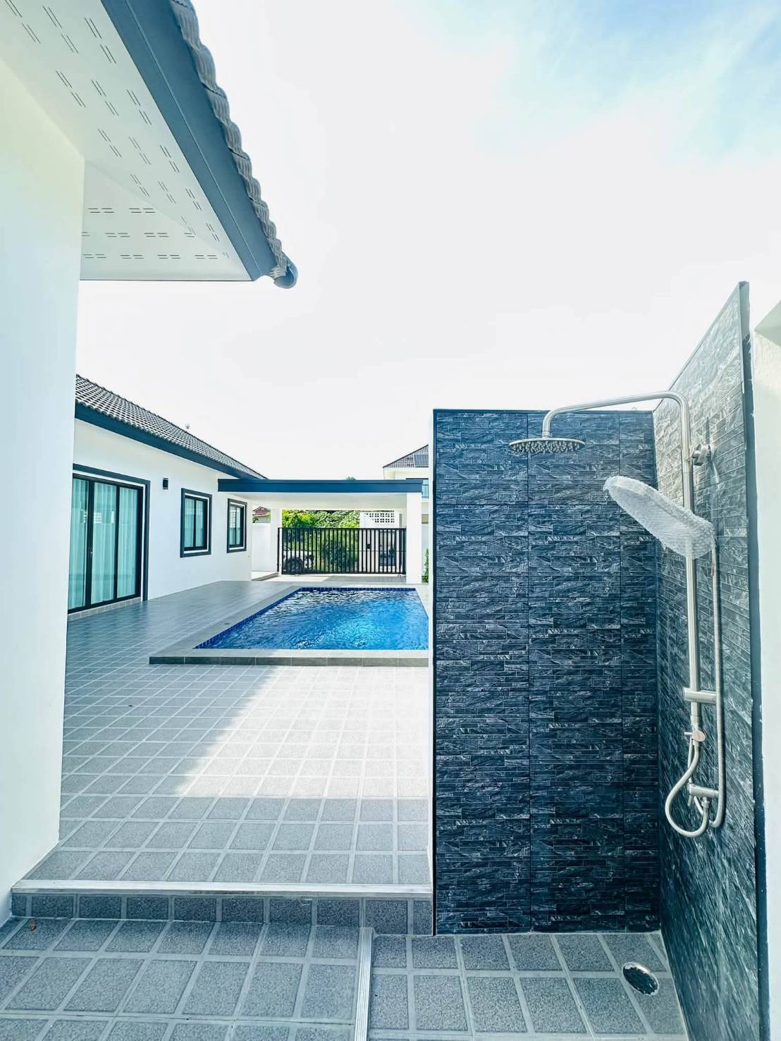 For Sale :Brand new corner pool villa @ Thung Klom-Tal Man