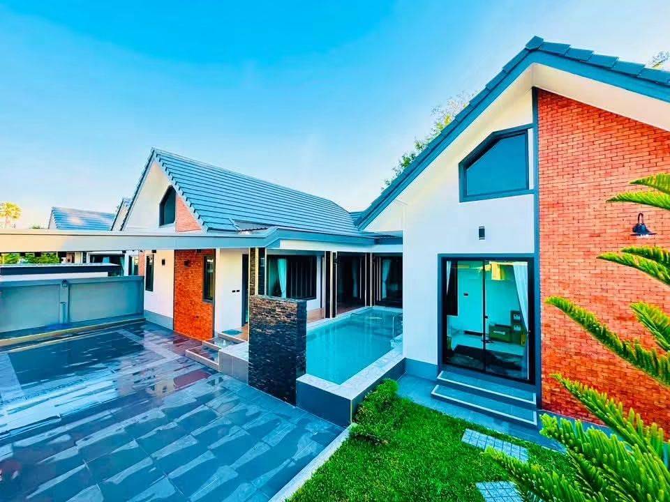 For Sale : Luxury Modern Pool Villa near Mabprachan Reservoir @ Pong – Pattaya