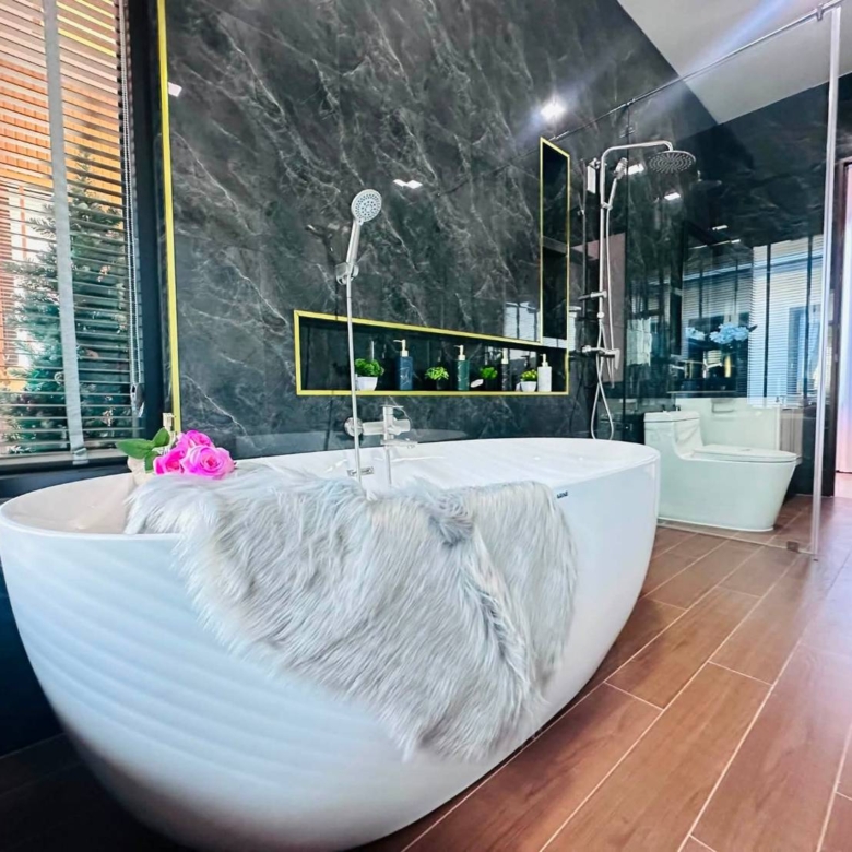 For Sale : Luxury Modern Pool Villa near Mabprachan Reservoir @ Pong – Pattaya