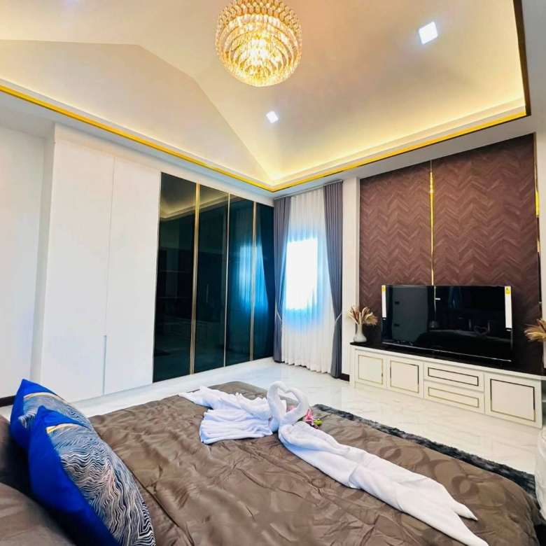 For Sale : Luxury Modern Pool Villa near Mabprachan Reservoir @ Pong – Pattaya