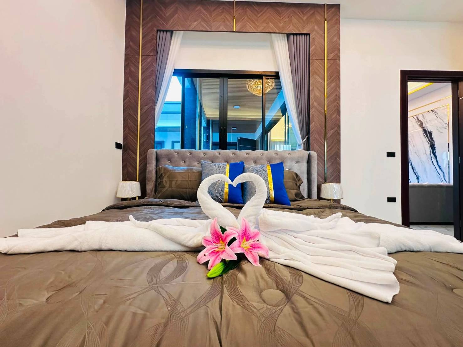 For Sale : Luxury Modern Pool Villa near Mabprachan Reservoir @ Pong – Pattaya