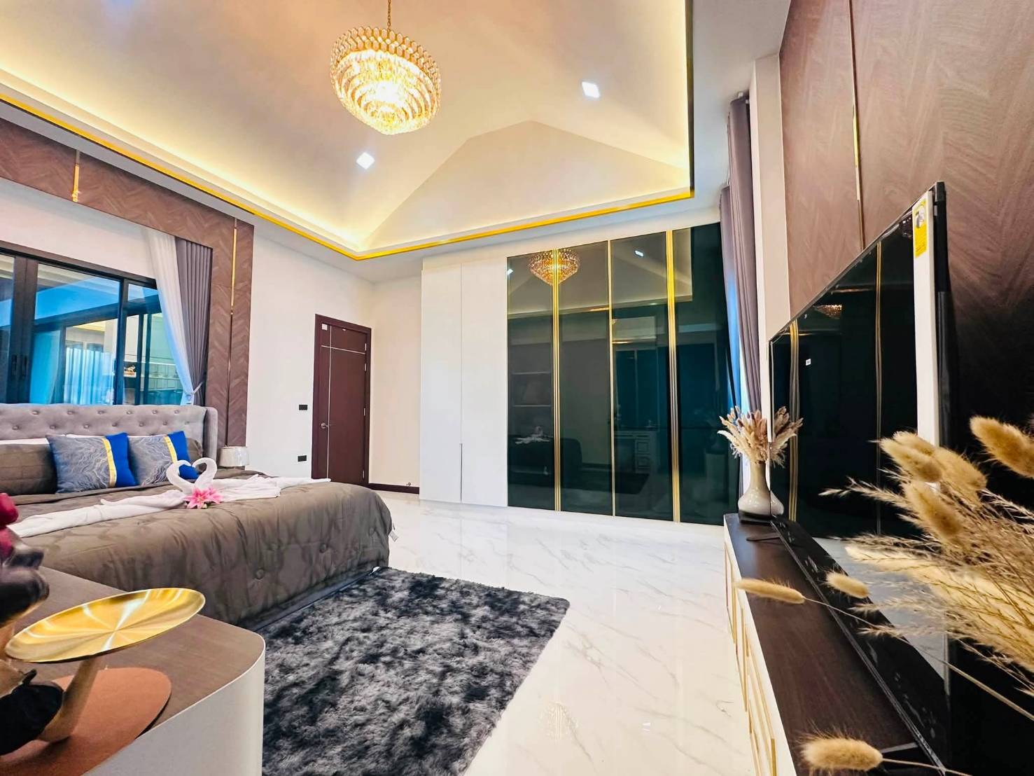 For Sale : Luxury Modern Pool Villa near Mabprachan Reservoir @ Pong – Pattaya