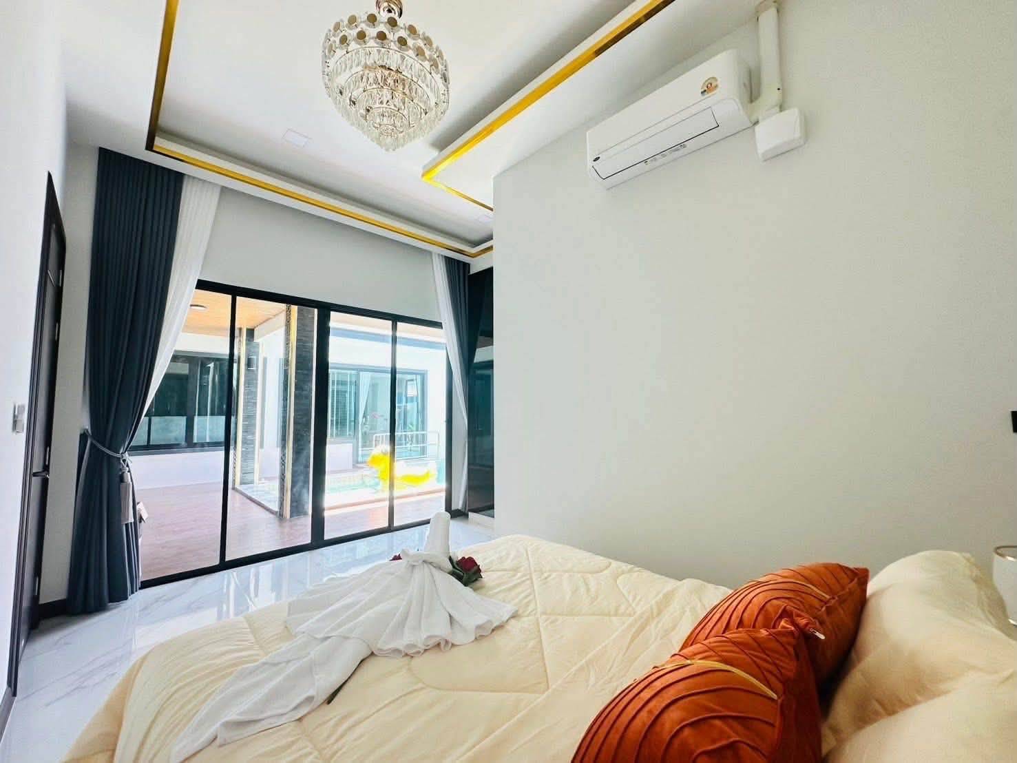 For Sale : Luxury Modern Pool Villa near Mabprachan Reservoir @ Pong – Pattaya