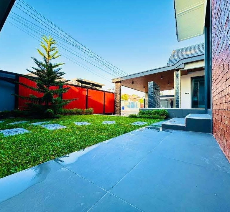 For Sale : Luxury Modern Pool Villa near Mabprachan Reservoir @ Pong – Pattaya