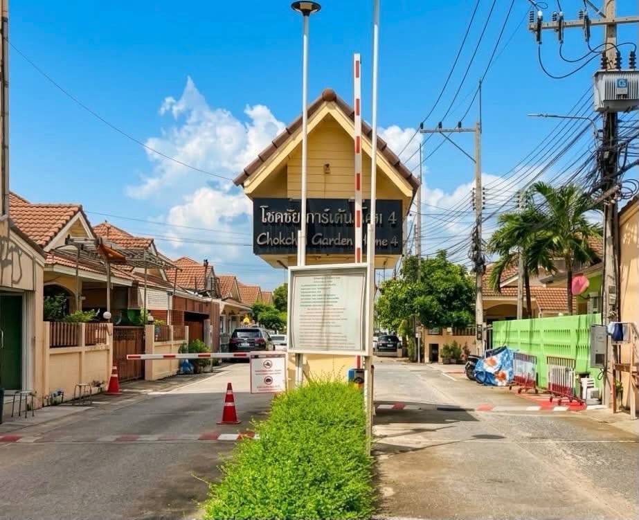 На продажу: одноэтажный отдельно стоящий дом в поселке Chokchai Home Garden 4