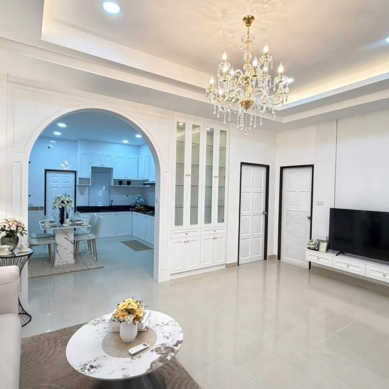 На продажу: одноэтажный отдельно стоящий дом в поселке Chokchai Home Garden 4