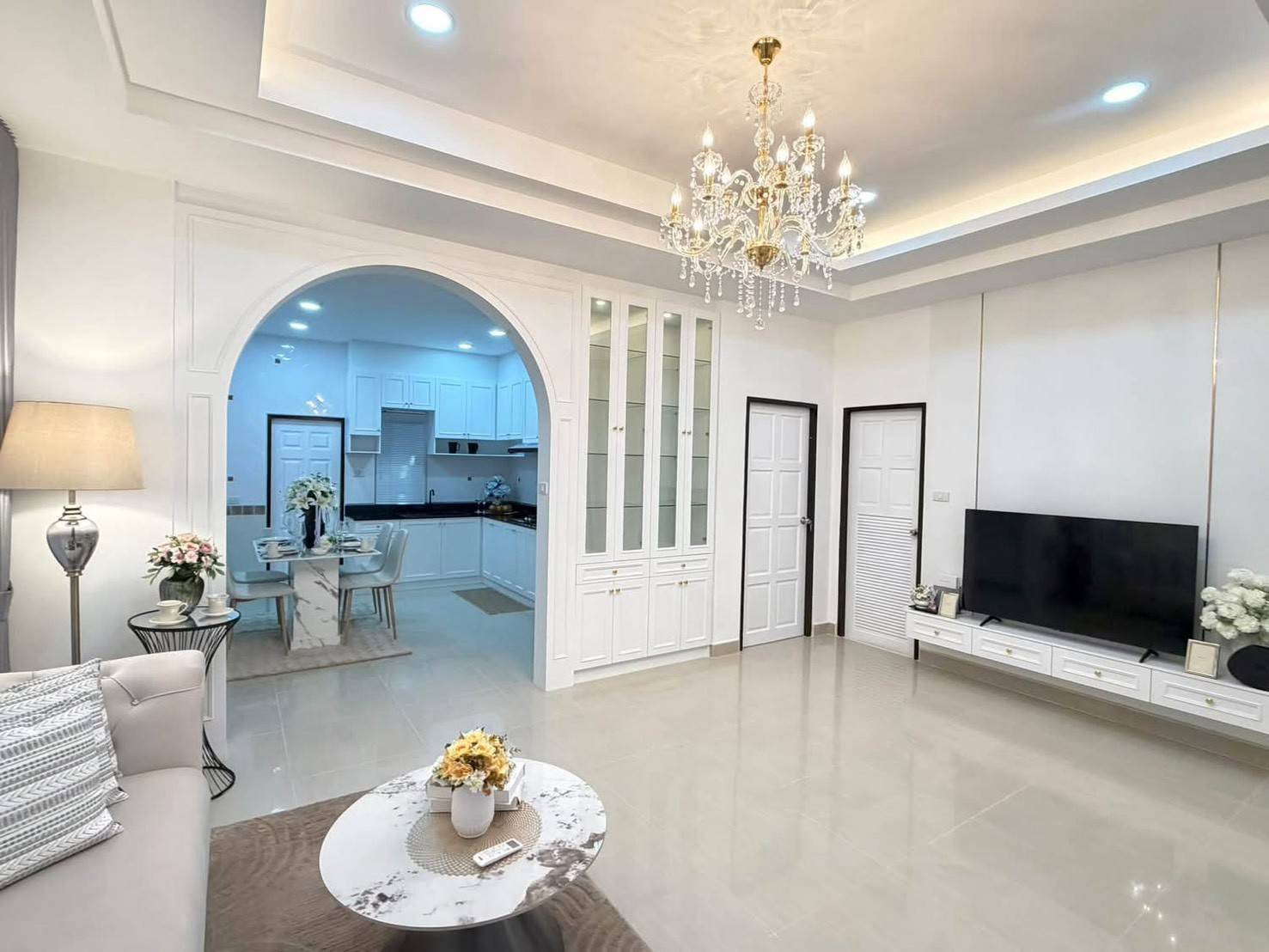 На продажу: одноэтажный отдельно стоящий дом в поселке Chokchai Home Garden 4