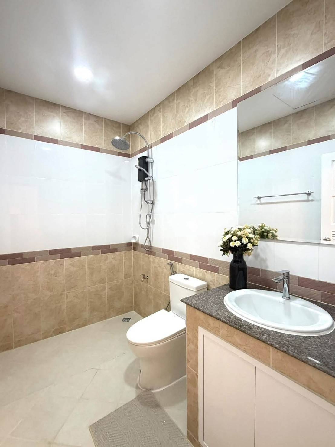На продажу: одноэтажный отдельно стоящий дом в поселке Chokchai Home Garden 4