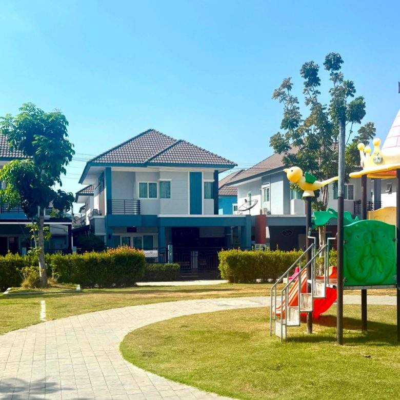 Maison moderne 4 chambres, 3 salles de bain, 40 SQW. @ THE PALM BANGSARAY