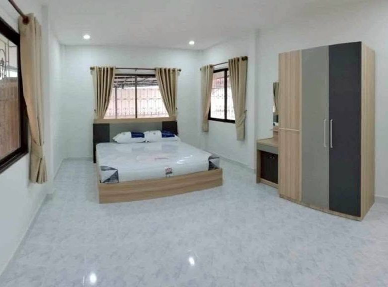 全新翻新住宅与办公室｜5卧4卫｜110平方哇｜Wanthana Village