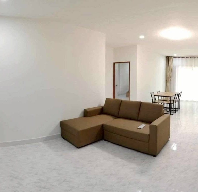 全新翻新住宅与办公室｜5卧4卫｜110平方哇｜Wanthana Village