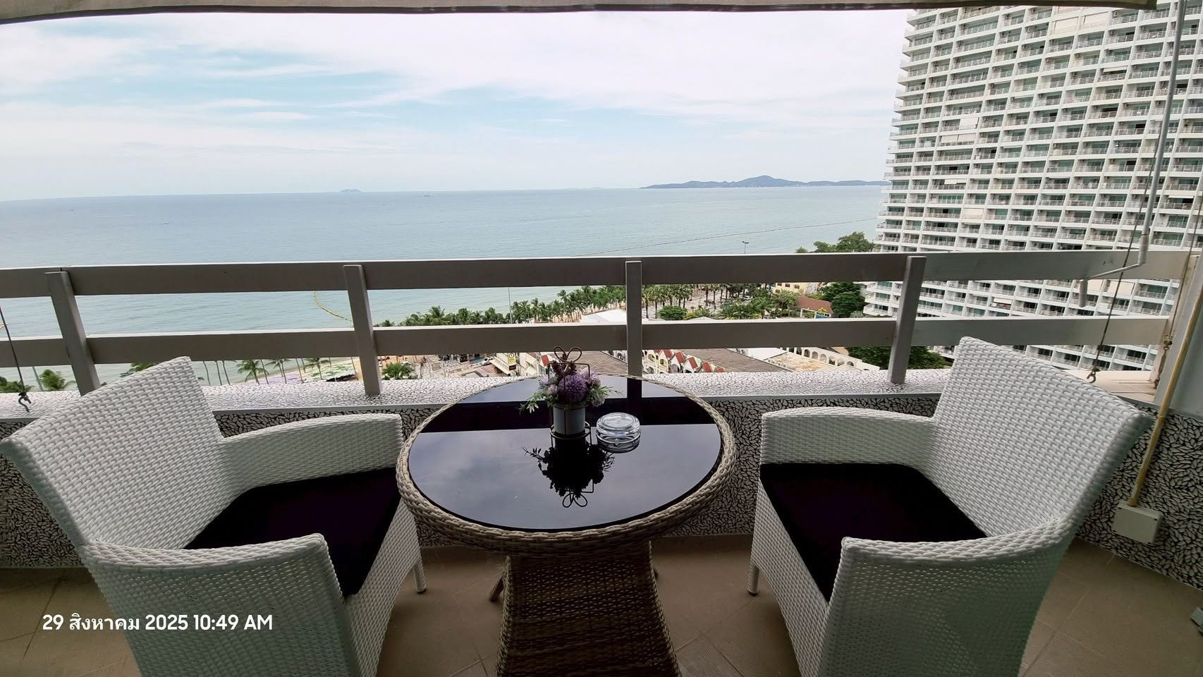 Beautiful Studio Condo 48 SQM. @ Jomtien Plaza Condotel