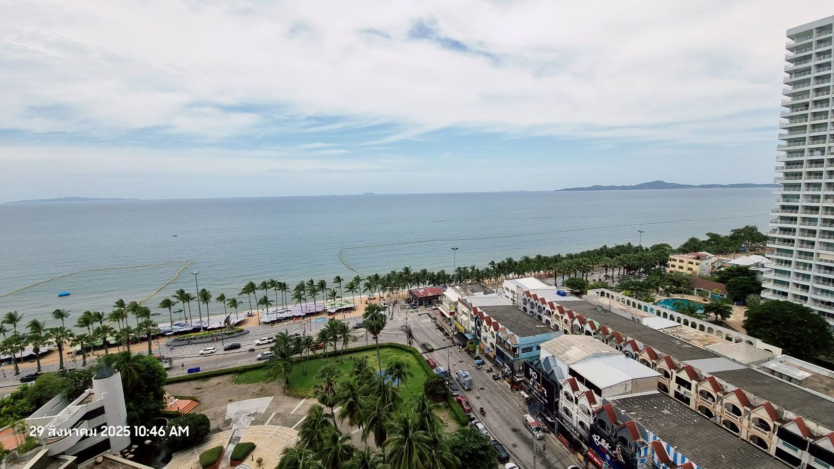 Beautiful Studio Condo 48 SQM. @ Jomtien Plaza Condotel