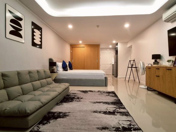 Beautiful Studio Condo 48 SQM. @ Jomtien Plaza Condotel