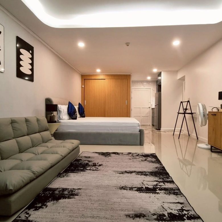 Beautiful Studio Condo 48 SQM. @ Jomtien Plaza Condotel