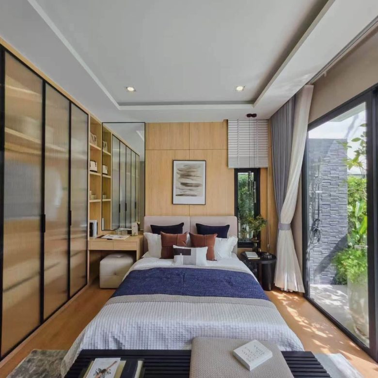 Luxury Pool Villa 4 Bed, 5 Bath 87.8 SQW. @ Luxury Vista Villas