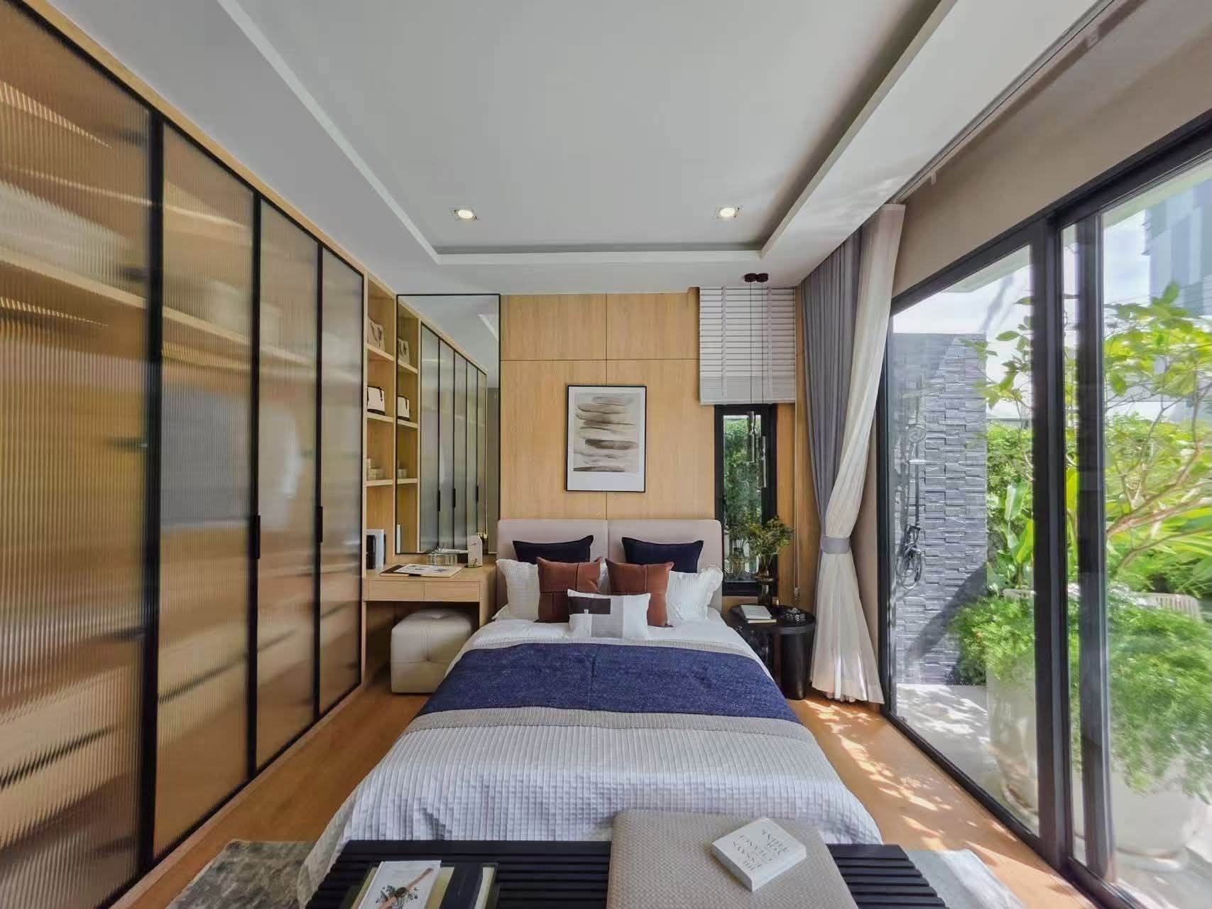 Luxury Pool Villa 4 Bed, 5 Bath 87.8 SQW. @ Luxury Vista Villas