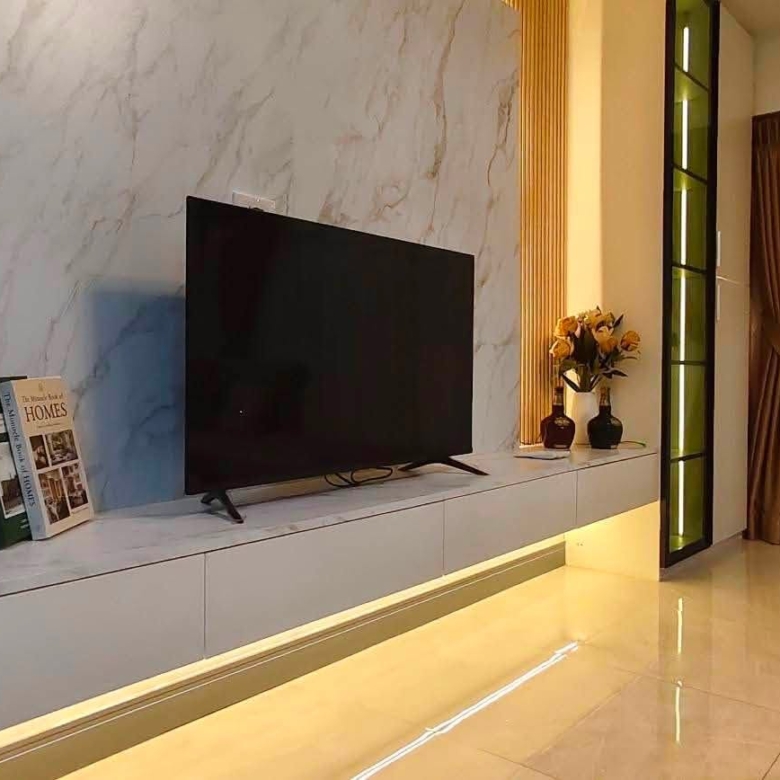 Luxury Style Decoration Condo 3 Bed, 2 Bath 156 SQM. @ Thepprasit Housing Authority