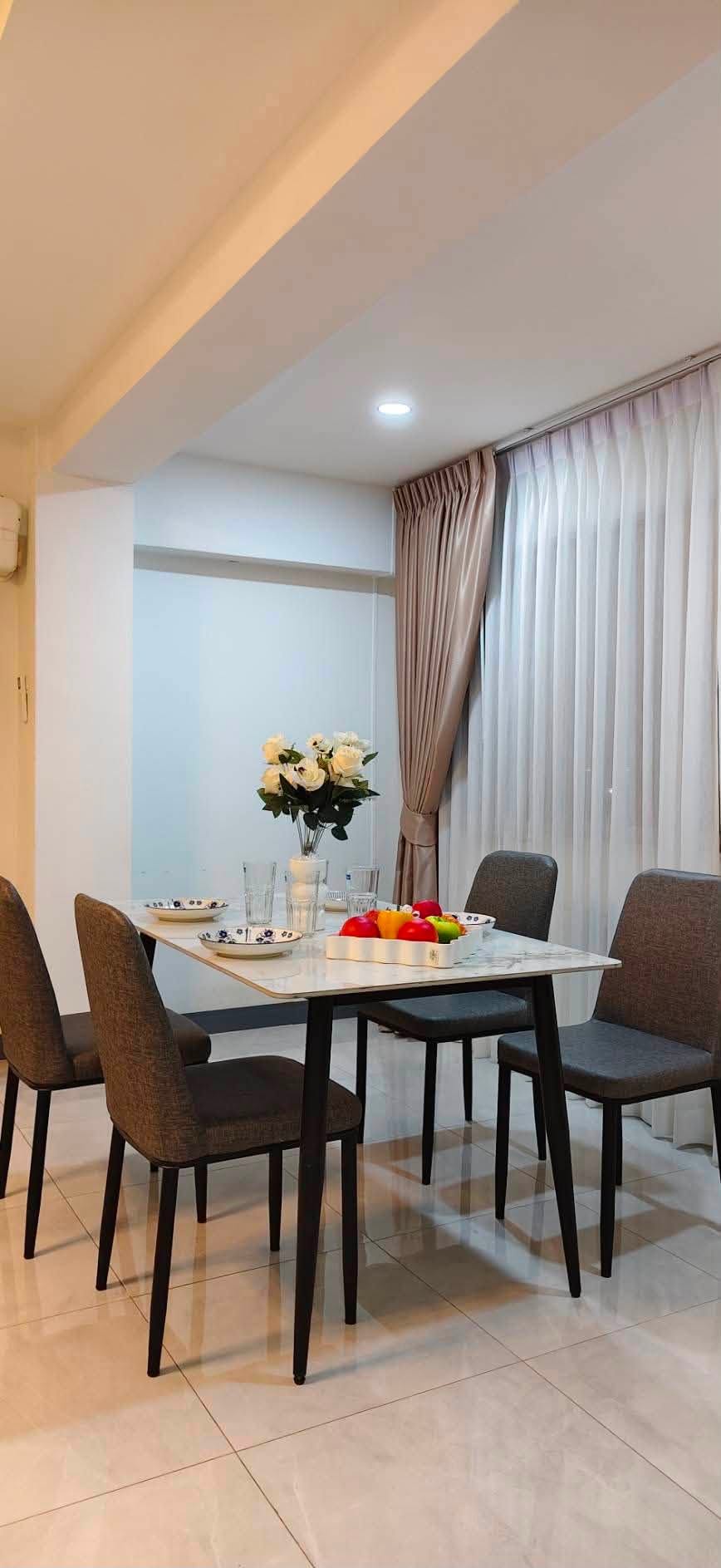 Luxury Style Decoration Condo 3 Bed, 2 Bath 156 SQM. @ Thepprasit Housing Authority