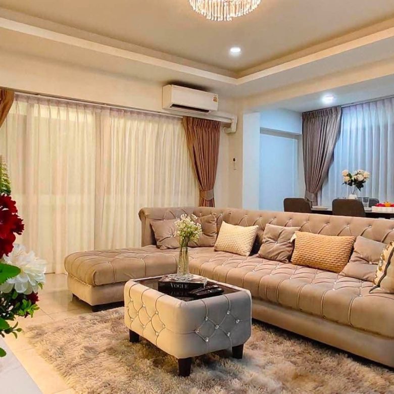 Luxury Style Decoration Condo 3 Bed, 2 Bath 156 SQM. @ Thepprasit Housing Authority