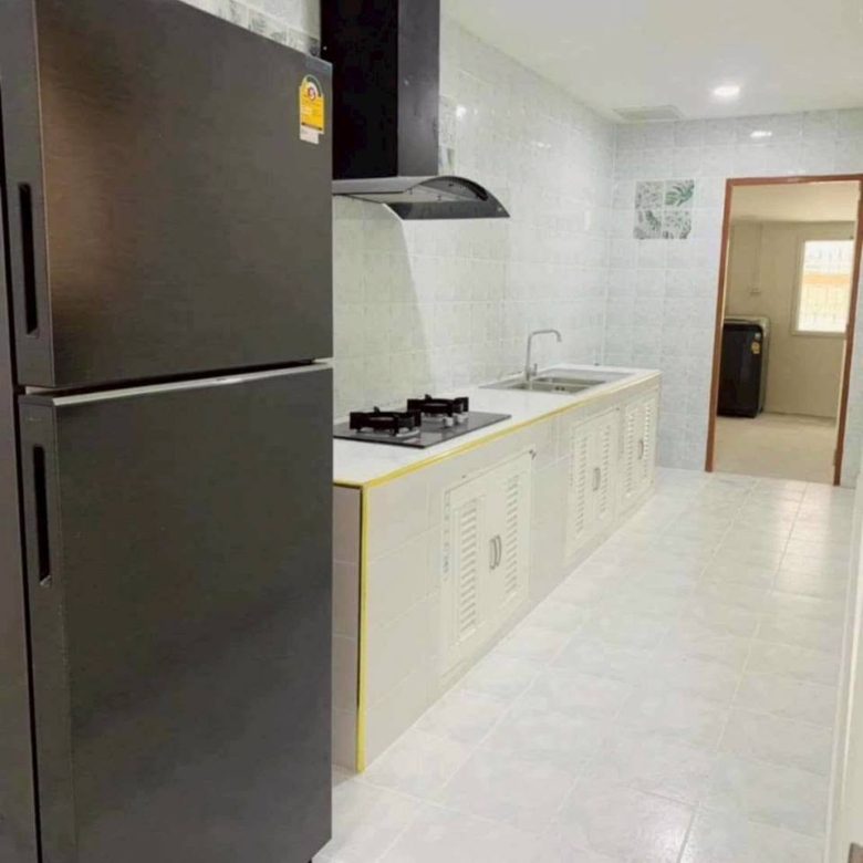 全新翻新住宅与办公室｜5卧4卫｜110平方哇｜Wanthana Village