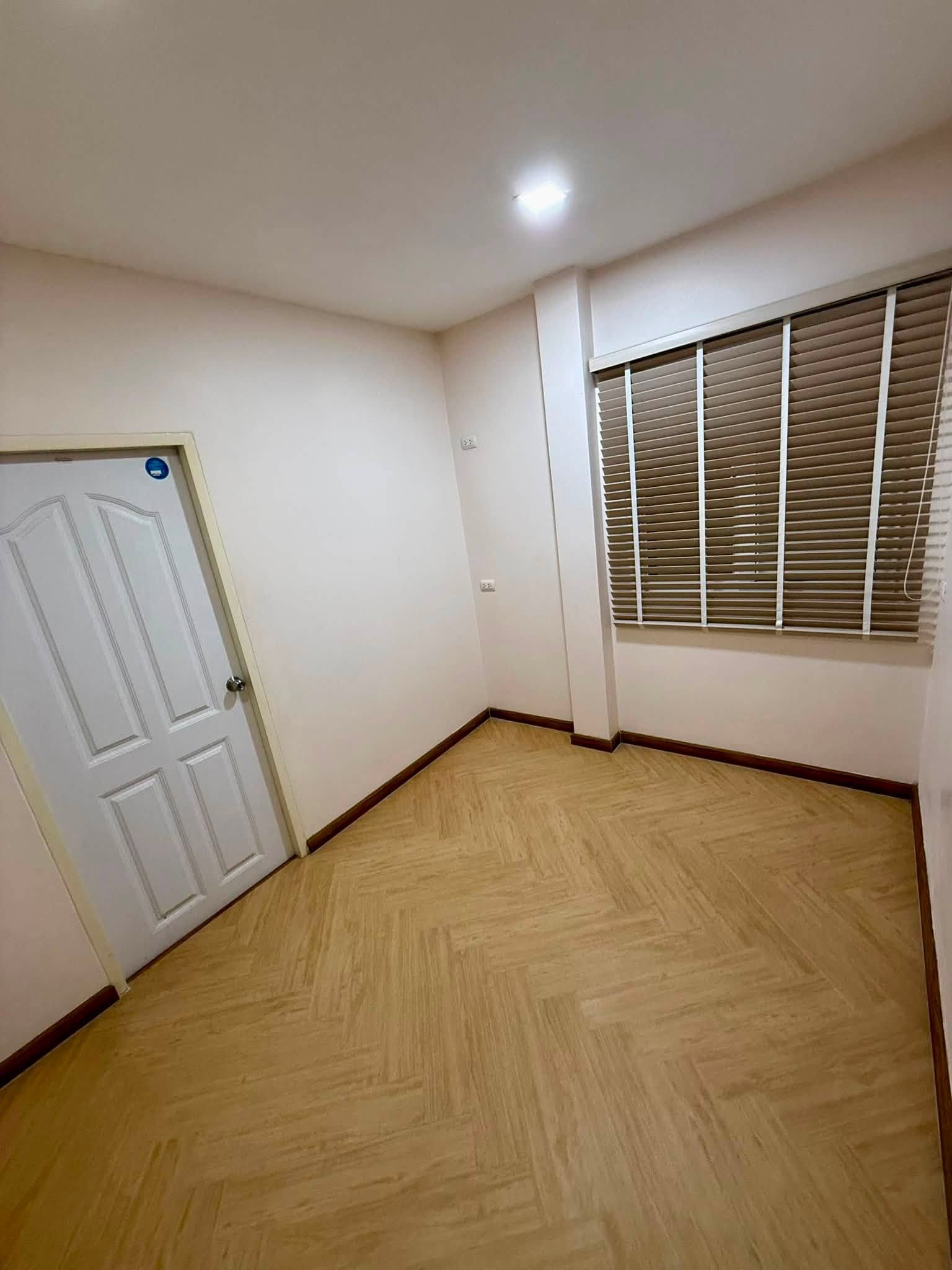 Maison moderne 4 chambres, 3 salles de bain, 40 SQW. @ THE PALM BANGSARAY