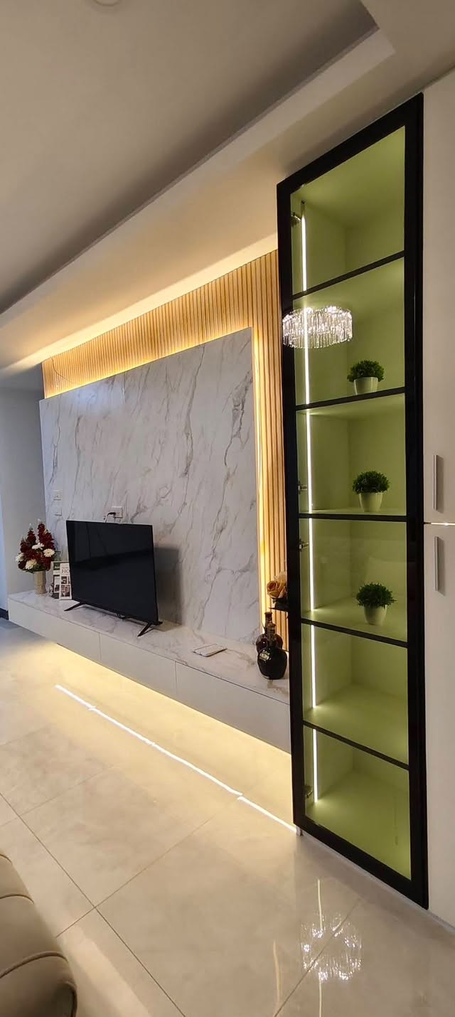 Luxury Style Decoration Condo 3 Bed, 2 Bath 156 SQM. @ Thepprasit Housing Authority