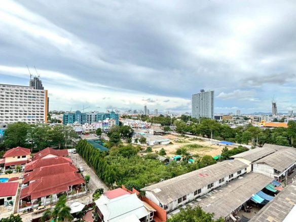 Peaceful Environment Condo 2 Bed, 2 Bath 115.41 SQM. @ View Talay 2B