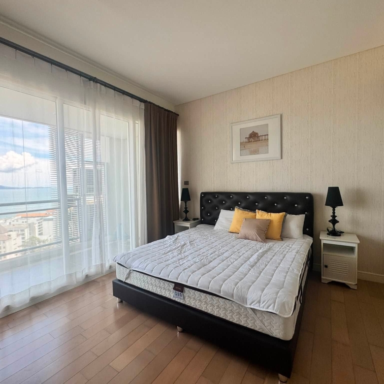 Prime location Condo 1 Bed, 1 Bath 60 SQM. @ Reflection Jomtien Condo