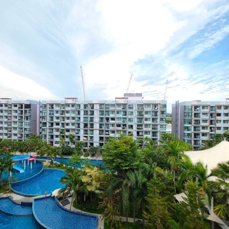 Nice & Peaceful Condo 2 Bed, 2 Bath 62.92 SQM. @ Dusit Grand Park 1