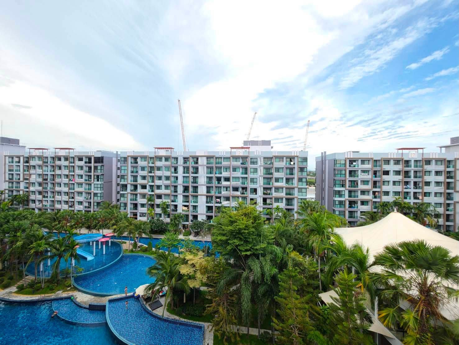 Nice & Peaceful Condo 2 Bed, 2 Bath 62.92 SQM. @ Dusit Grand Park 1