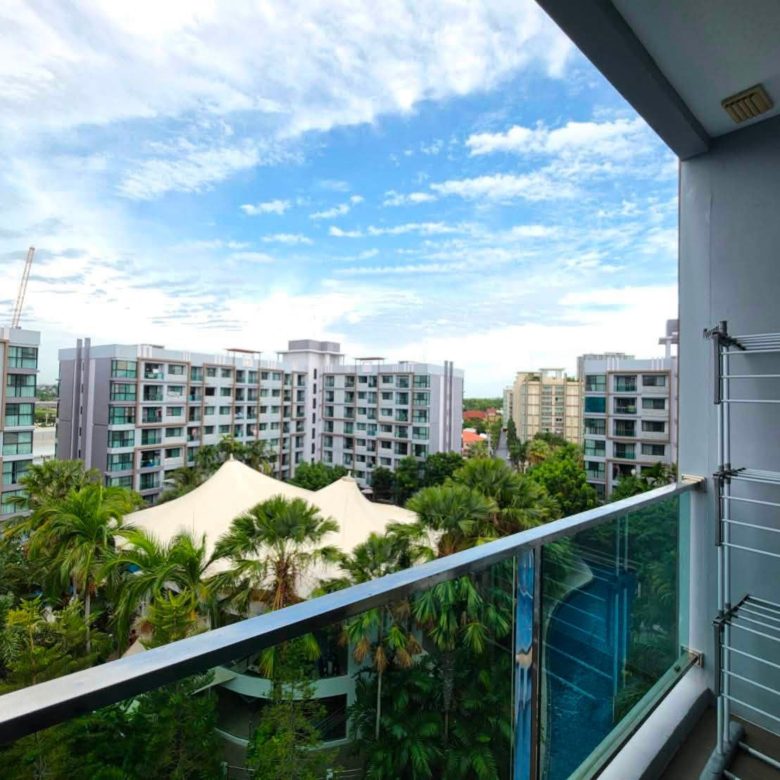 Nice & Peaceful Condo 2 Bed, 2 Bath 62.92 SQM. @ Dusit Grand Park 1