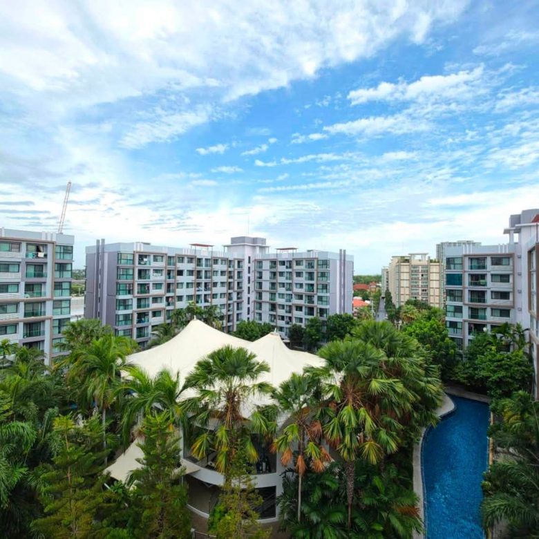 Nice & Peaceful Condo 2 Bed, 2 Bath 62.92 SQM. @ Dusit Grand Park 1