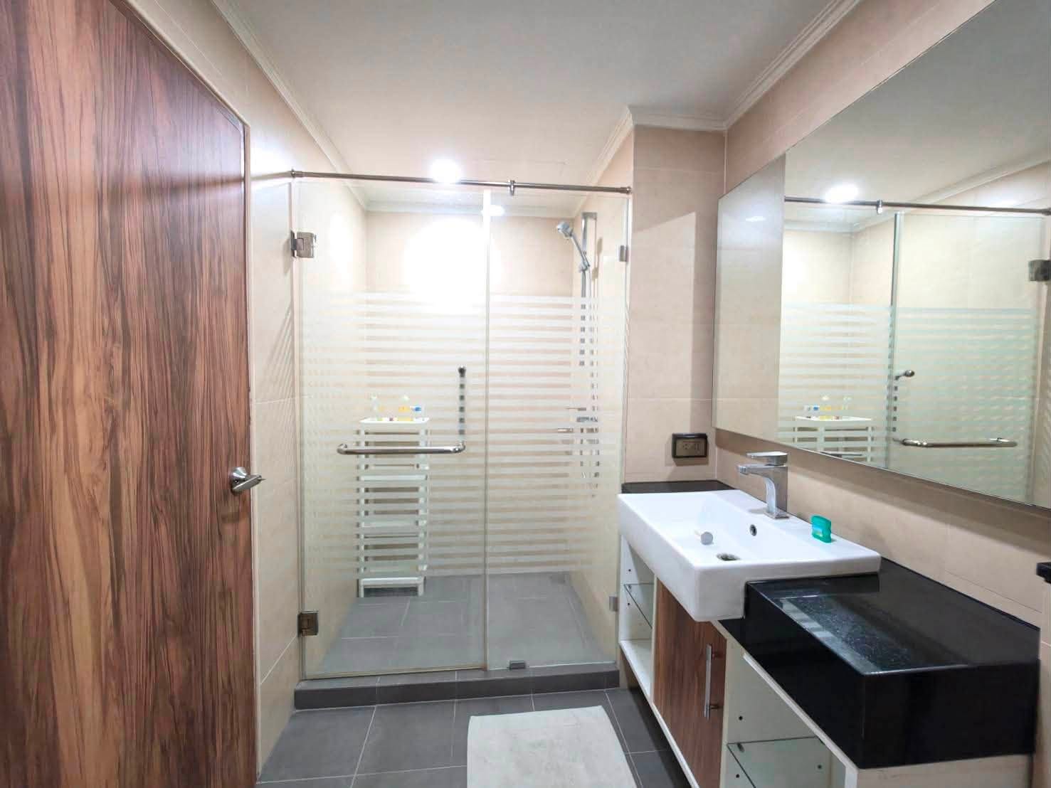 Nice & Peaceful Condo 2 Bed, 2 Bath 62.92 SQM. @ Dusit Grand Park 1