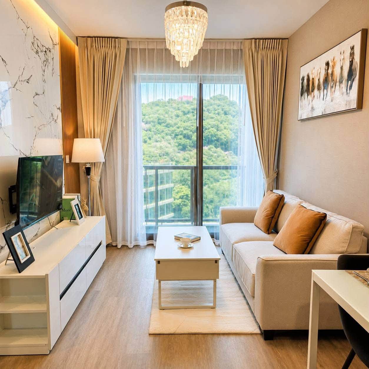 New Renovated Studio 35 SQM.@ Unixx South Pattaya